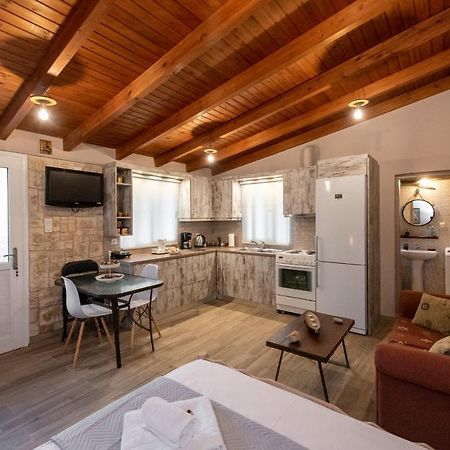 Mozart House Studio Amarynthos Luaran gambar